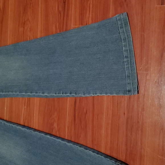 Style & Co High Rise Patch-Pocket Flared Jeans Blue Size 6 - Picture 10 of 12